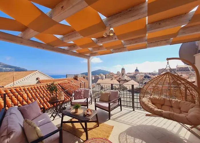 Auroom Superior & Terrace- Old Town *