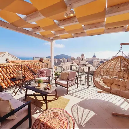 Auroom Superior & Terrace- Old Town *